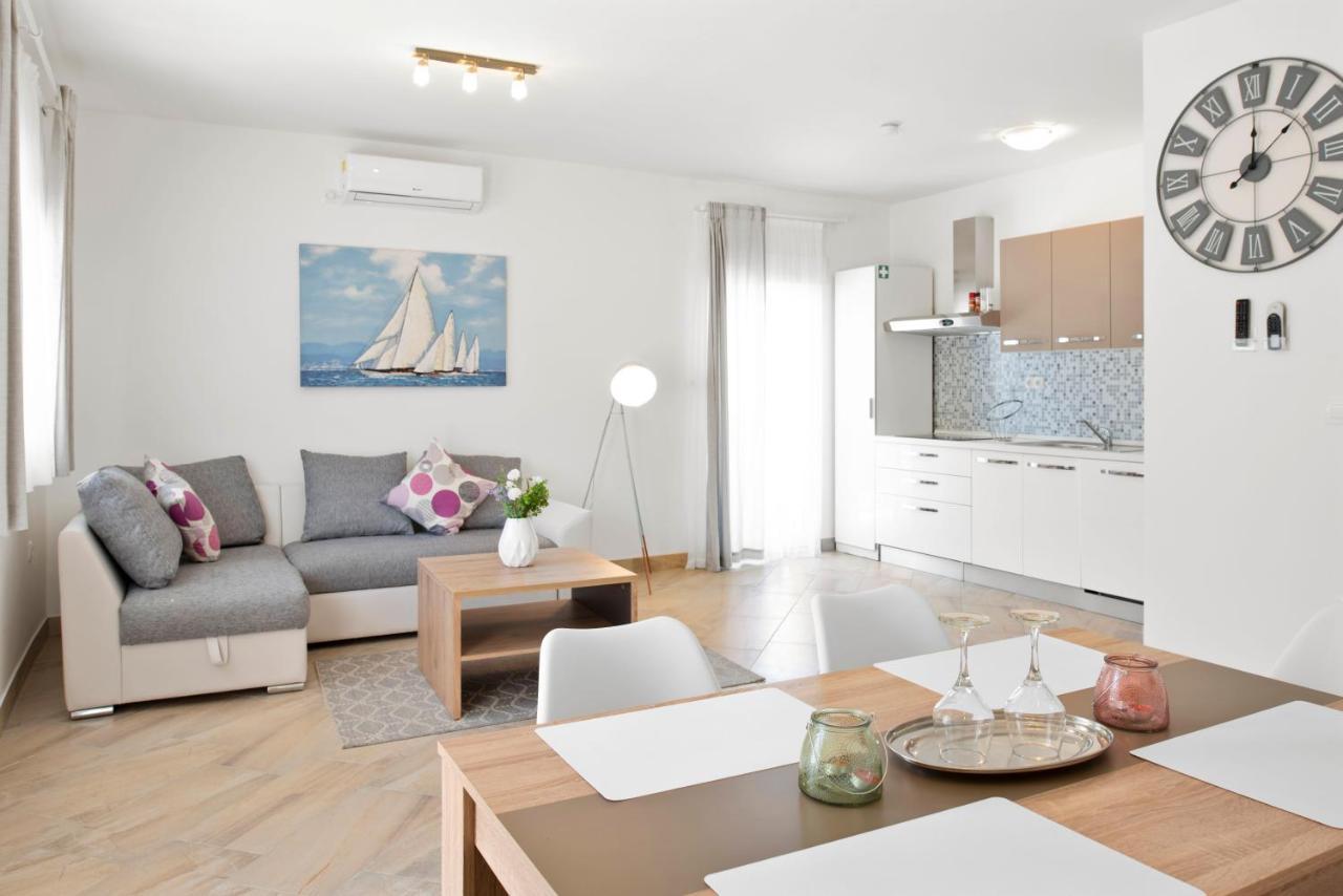 Aaa Anic Amazing Deluxe Apartman Split