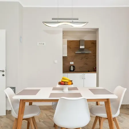 Aaa Anic Amazing Apartments Deluxe Split Exterior photo