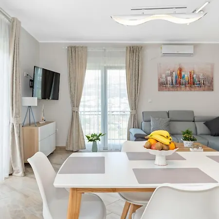 Aaa Anic Amazing Apartments Deluxe Split Exterior photo