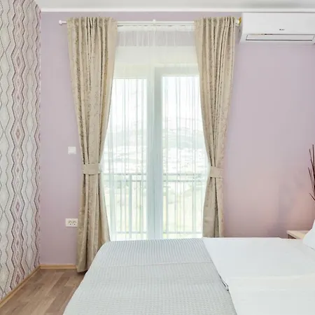 Aaa Anic Amazing Apartments Deluxe Split Exterior photo